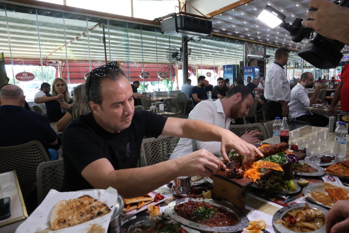 Adana kebabında limon tartışmasına ustası son noktayı koydu