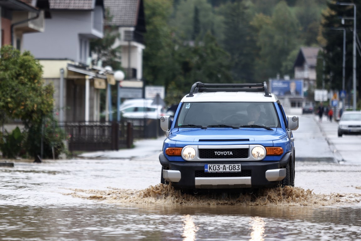 Bosna Hersek’te sel felaketi: 14 ölü