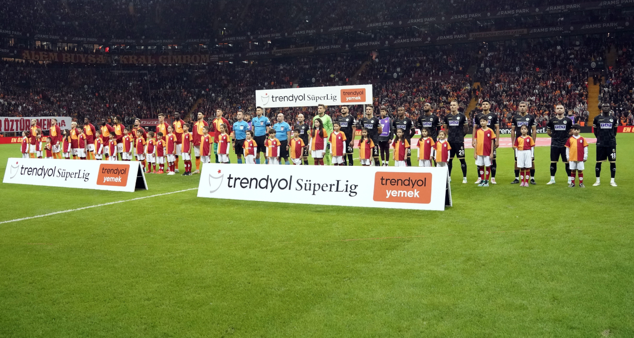 Galatasaray ile Alanyaspor 17. randevuda