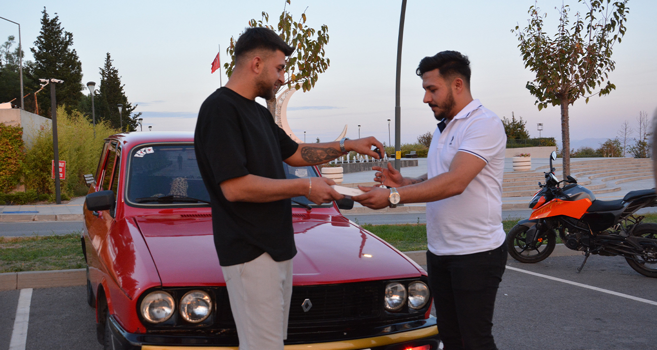 Yok böyle takas: Iphone 16 ile otomobili takas ettiler