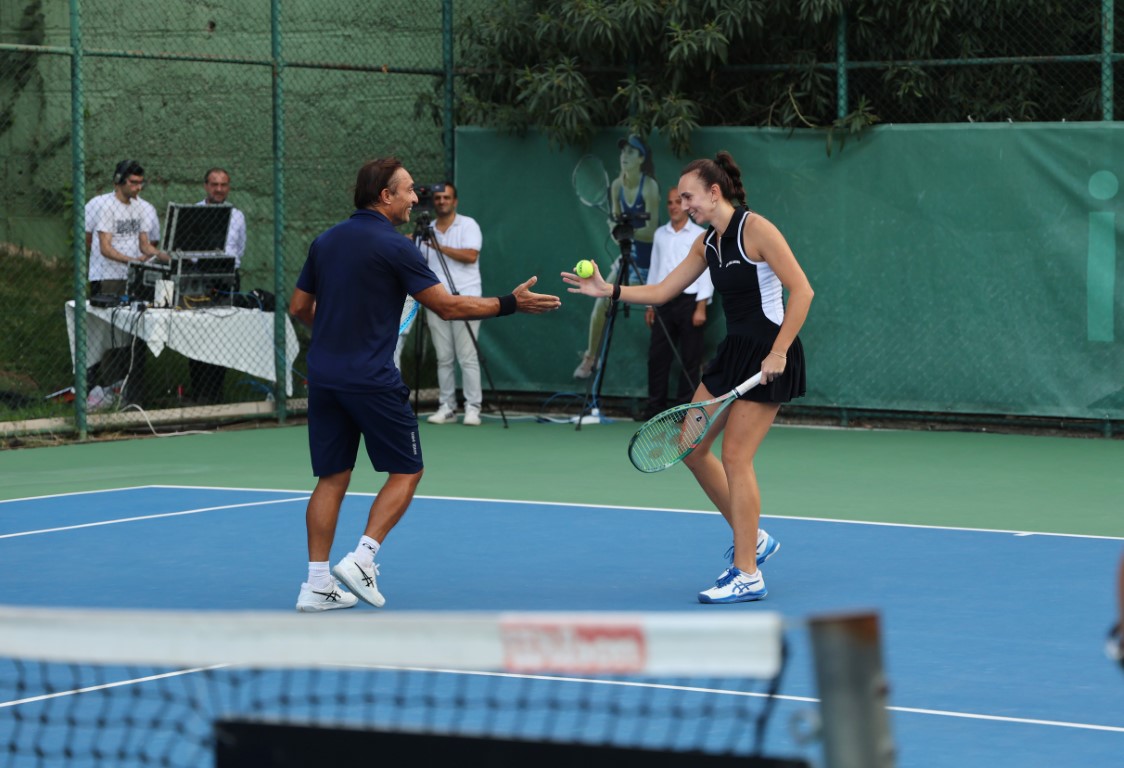 Adana’da İSŞ Vakfı T500 Master Turnuvası başladı