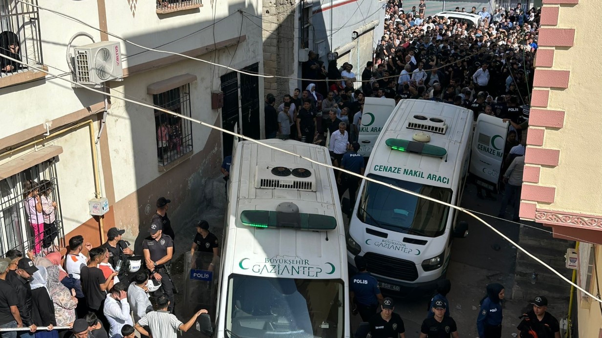 Ailesini katleden babanın yakını konuştu: ''Böyle bir şey yapacağı hiç aklımıza gelmezdi''
