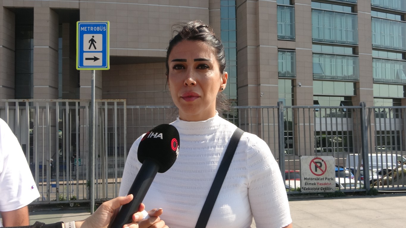 Fatih’te 1.5 yıl boyunca iş yerinden yaklaşık 7 kilo altını böyle çaldılar