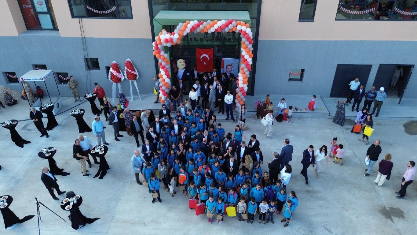 Türk Eğitim Vakfı ve PwC Türkiye’den Hatay’a eğitimde büyük destek: İki yeni okul açıldı