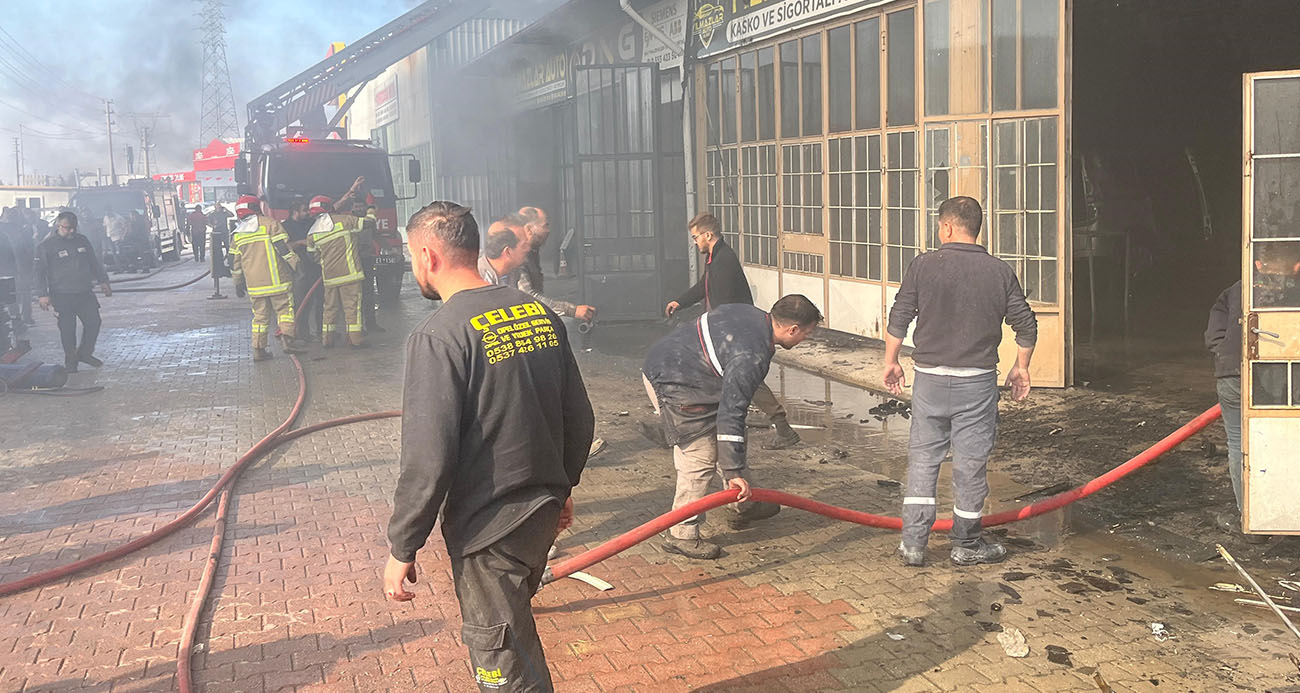 Sanayi sitesinde çıkan yangında 5 dükkan zarar gördü