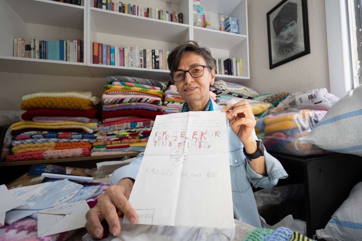 Yüreği kocaman teyzelerin yürekleri ısıtan hikayesi: Her şey çocuklar için