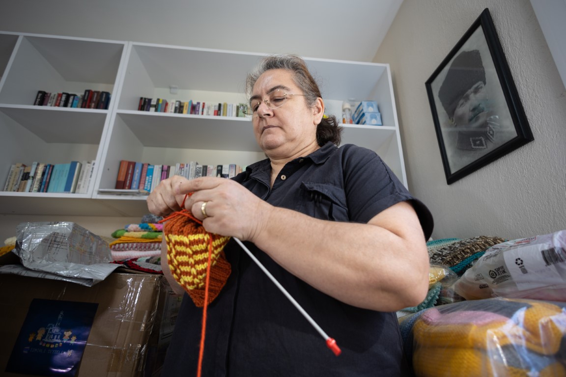 Yüreği kocaman teyzelerin yürekleri ısıtan hikayesi: Her şey çocuklar için