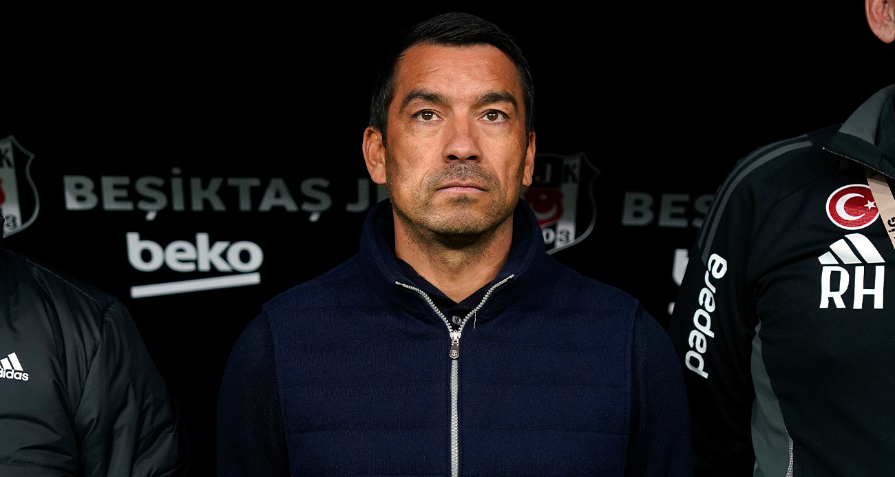 Giovanni van Bronckhorst: “Hatalı kararlarımız bize pahalıya mal oldu”