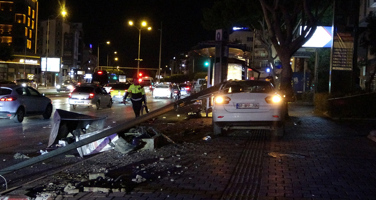 Ortalığı savaş alanına çevirdi, kazadan burnu bile kanamadan çıktı