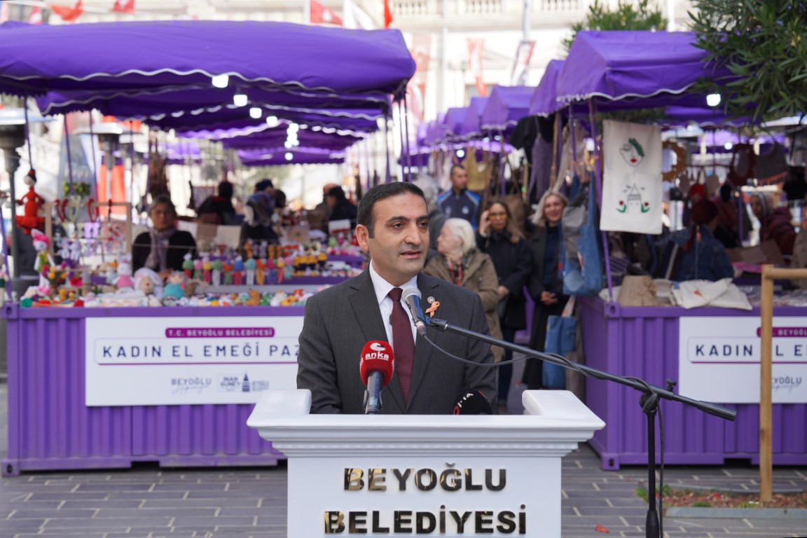 Beyoğlu Belediyesi tarafından kurulan ‘Kadın El Emeği Pazarı’ açıldı