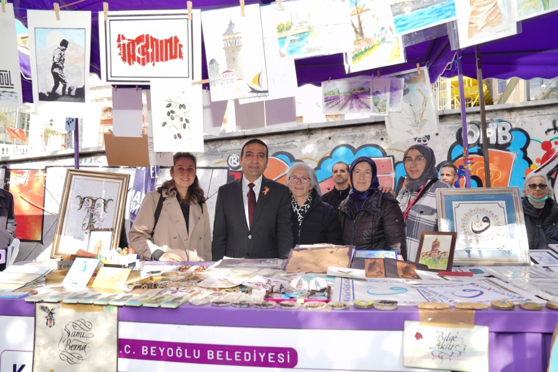 Beyoğlu Belediyesi tarafından kurulan ‘Kadın El Emeği Pazarı’ açıldı