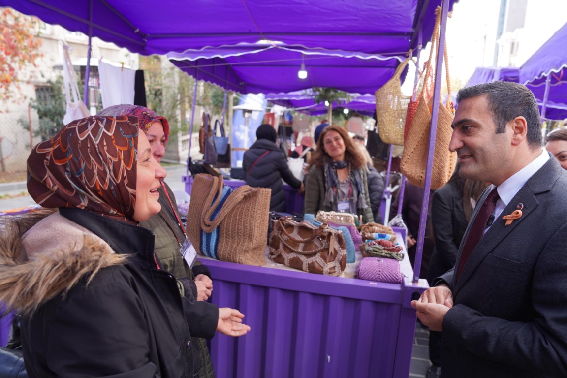 Beyoğlu Belediyesi tarafından kurulan ‘Kadın El Emeği Pazarı’ açıldı