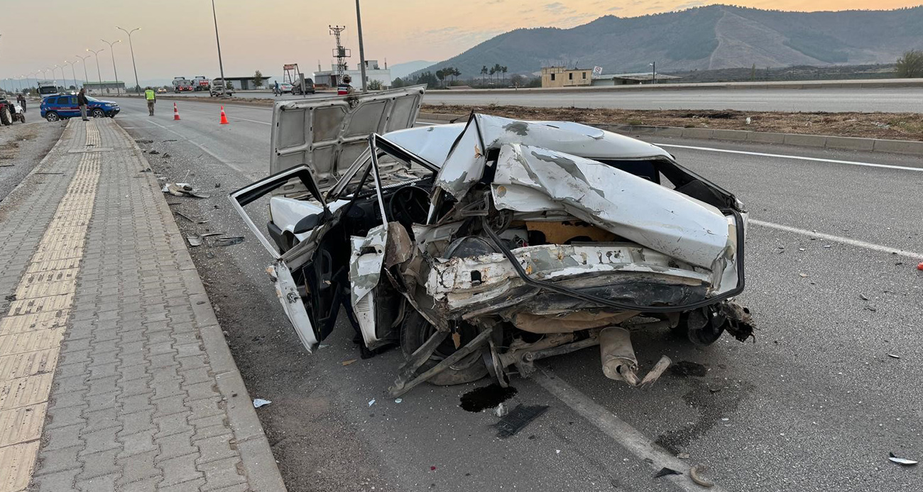 Hurdaya dönen Fiat Tofaş 16 yaşındaki çocuğa mezar oldu