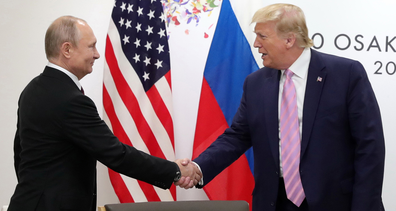 Putin'le telefonda görüşen Trump'tan savaşı tırmandırmama çağrısı