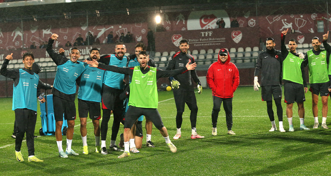 A Milli Futbol Takımı, Galler maçı hazırlıkların sürdürdü