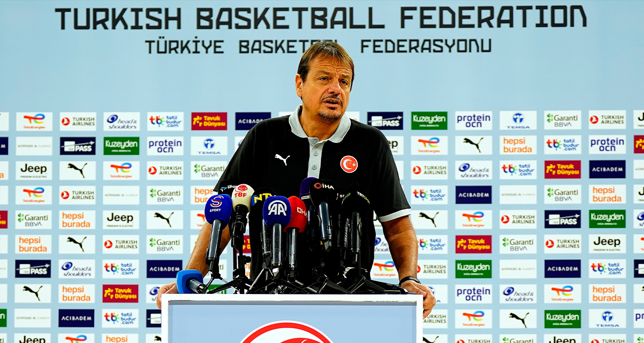 Ergin Ataman: "Avrupa basketbolunda bu tip pencere maçları her takım için zor geçiyor"