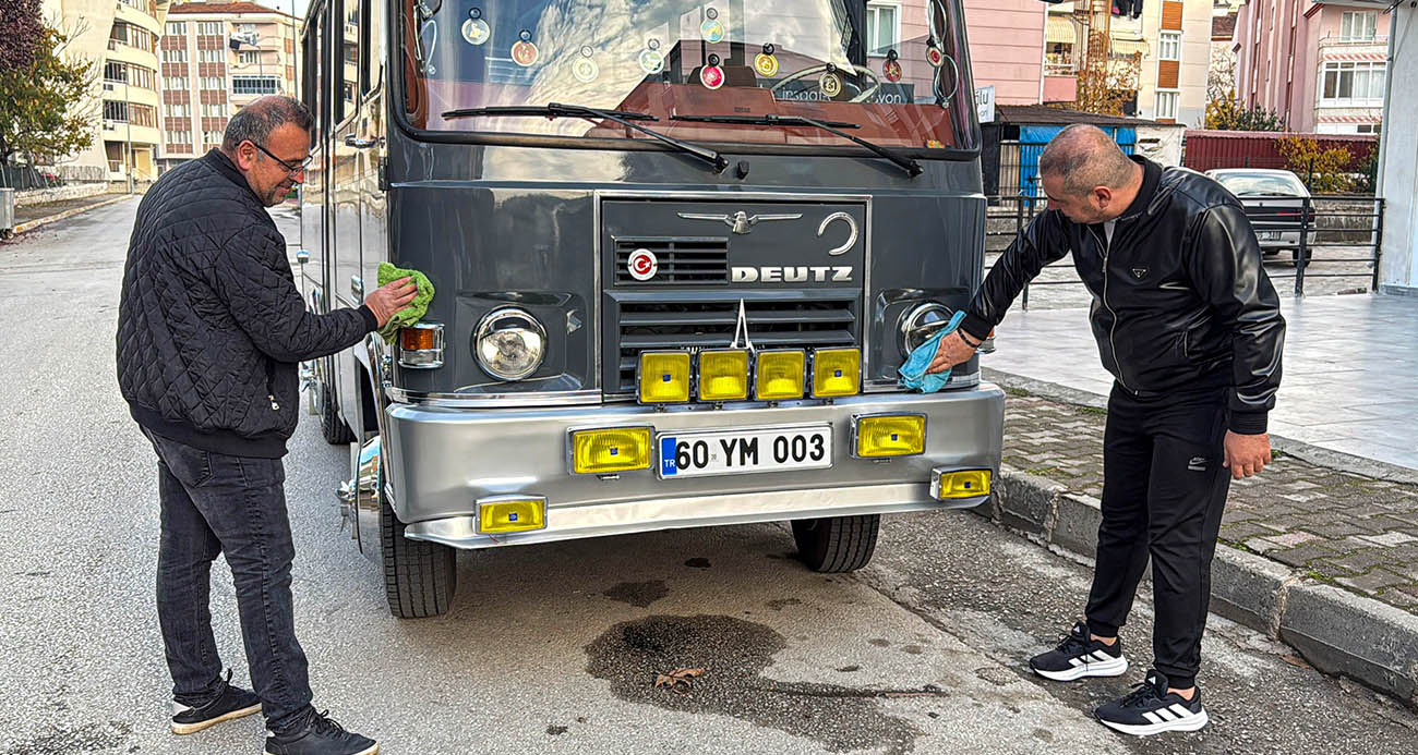 Tokat’ta baba mesleği olan minibüs servisçiliği mesleğini devam ettiren bir kişi, 6 ayda yenilediği 1988 model Magirus minibüsüyle çocukluk hayalini gerçekleştirdi.