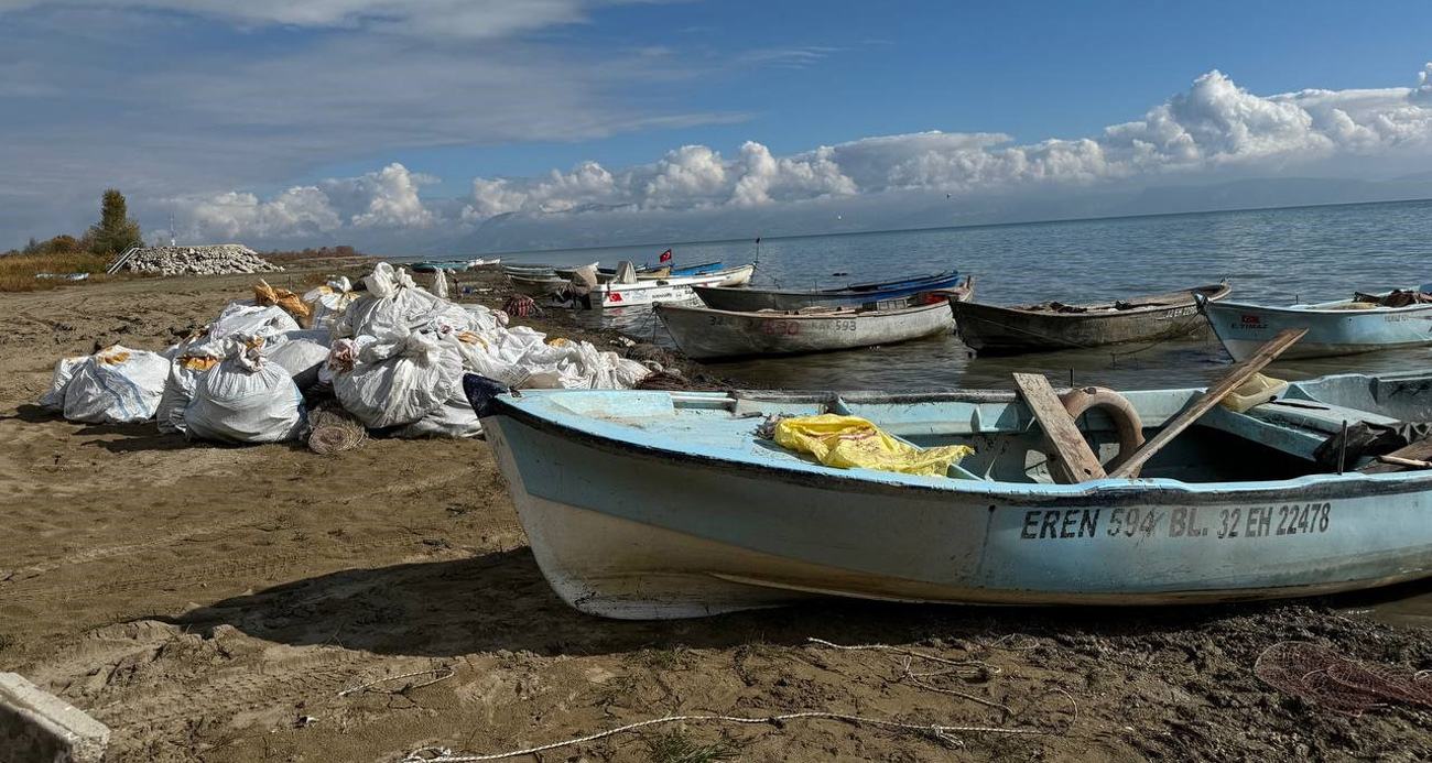 Eğirdir Gölü’nde tehlike çanları: Suyun seviyesi ortalama 4 metreye kadar düştü