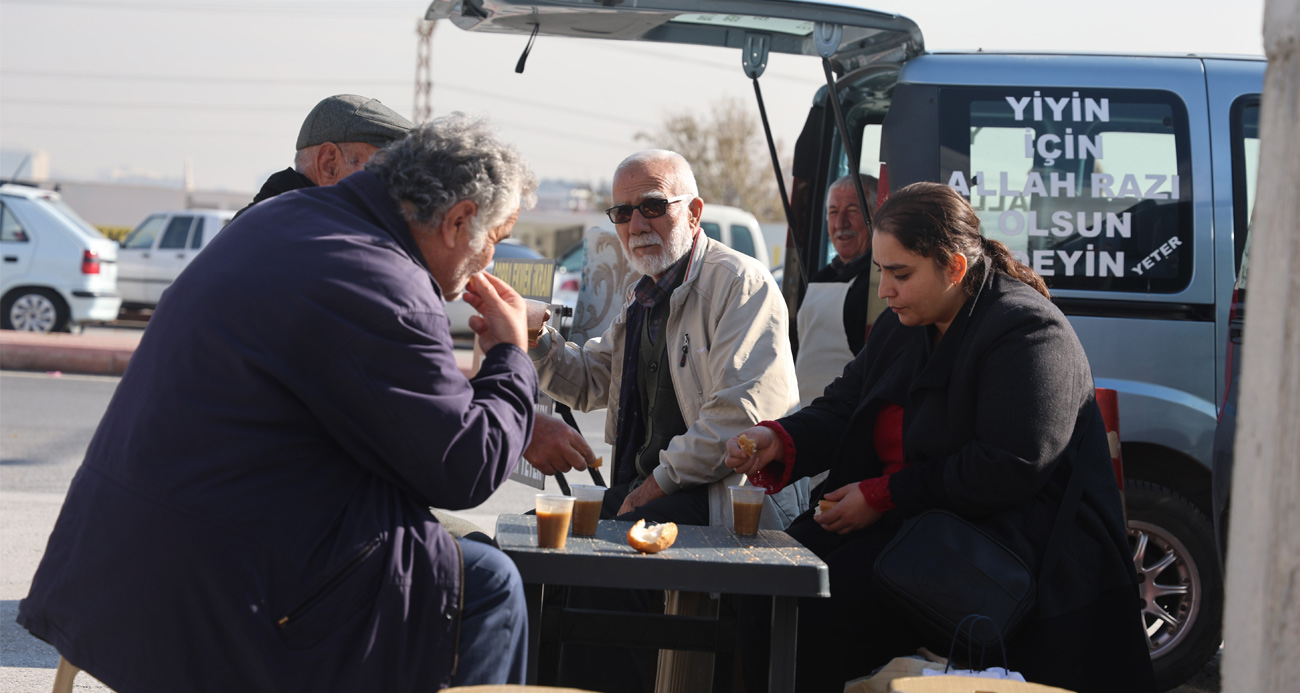 Bu çorbadan içenlerin hesabı sadece ’hayır duası’