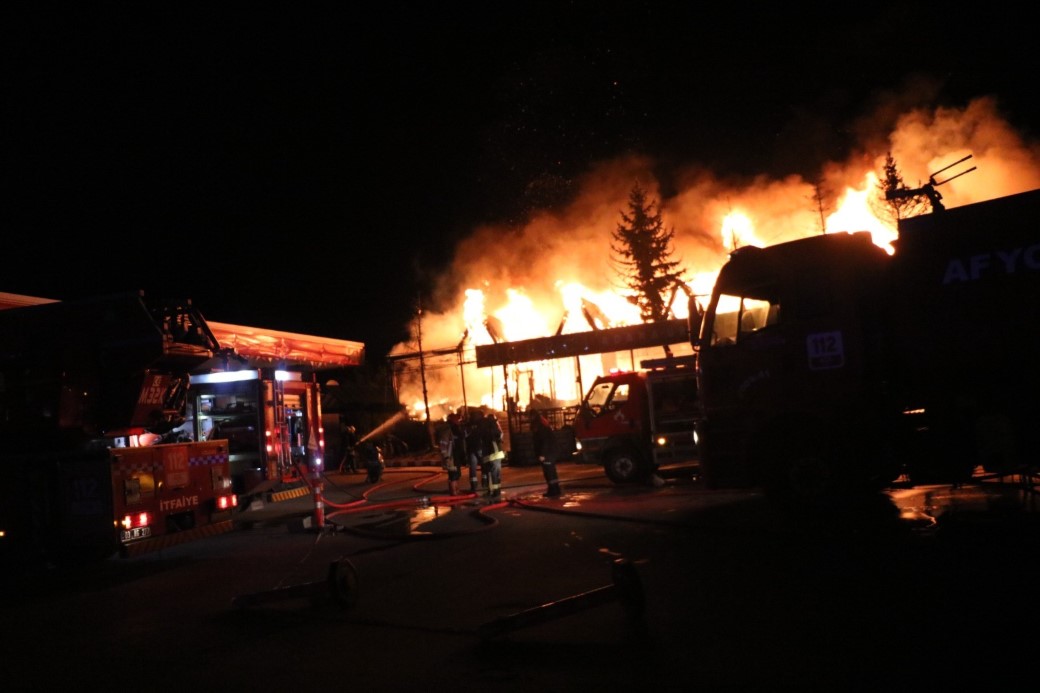 Restoran yangınından acı haber: Alevlerin arasından çıkamayan çalışan öldü