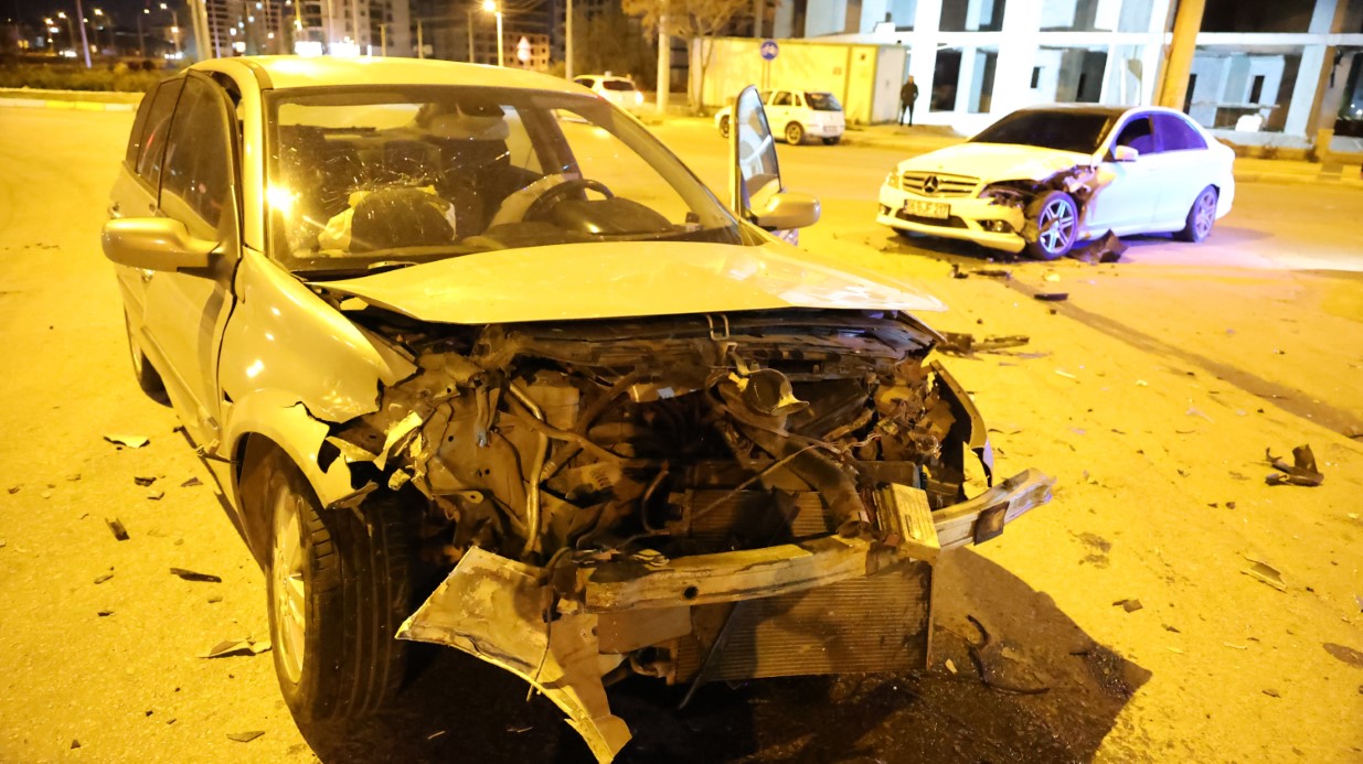 Şoka giren sürücü önce bayıldı, ayılıp ağladı, sonra da sarıldı