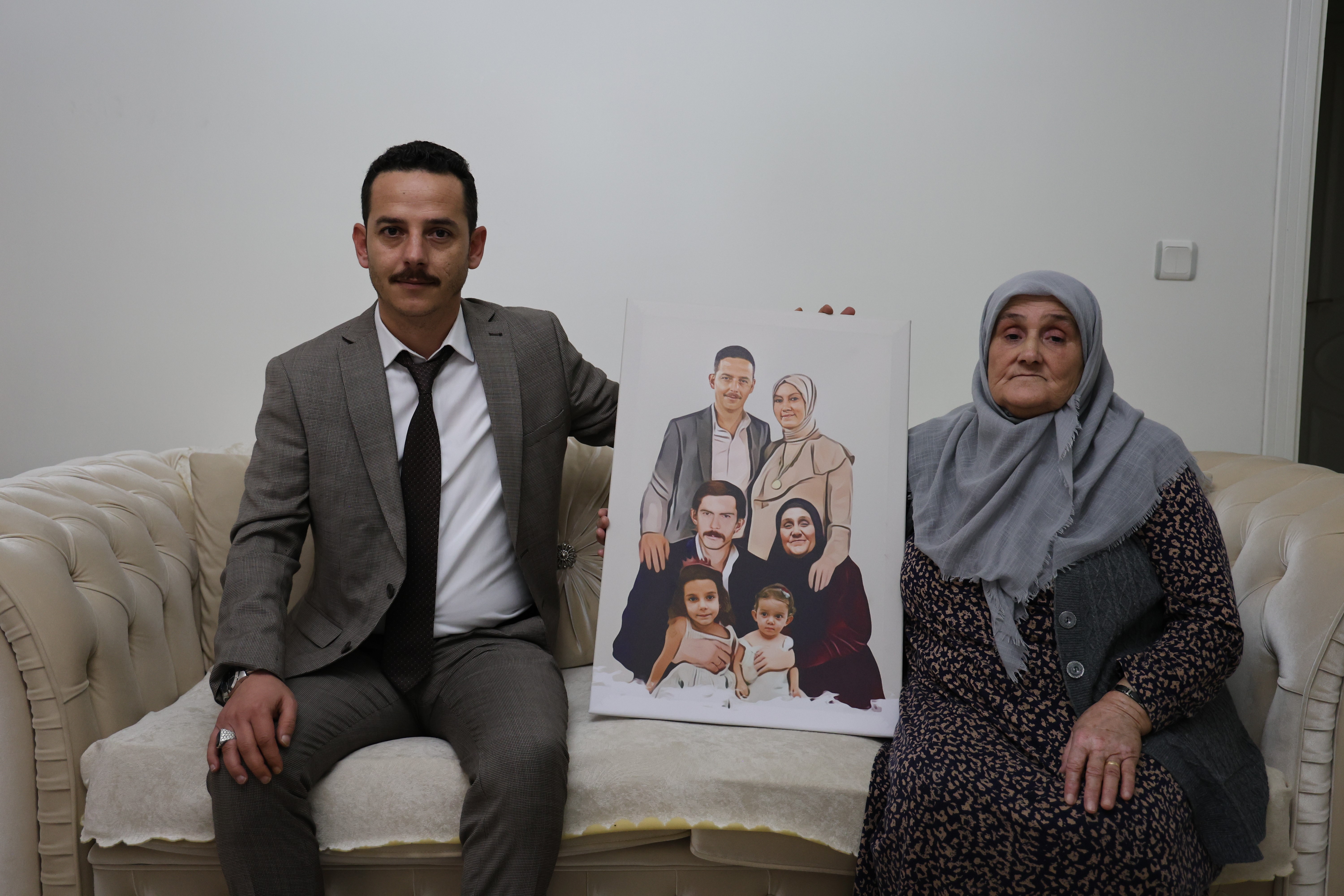 Eşi, Türkiye’nin ilk şehit öğretmenini ve yaşananları anlattı