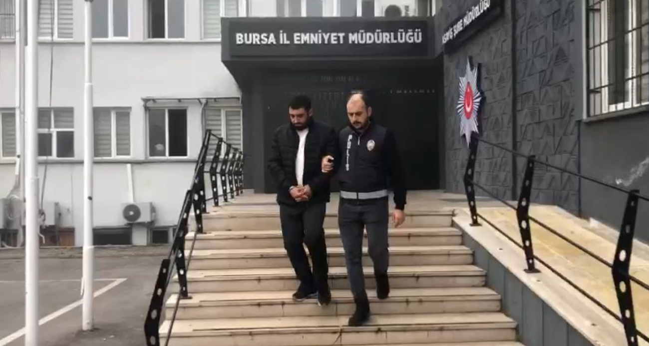 Bursa’da 15 yıl kesinleşmiş hapis cezasıyla aranan 2 şüpheli yakalandı