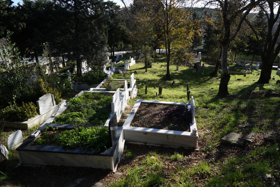 İstanbul’da ilginç olay, Eyüpsultan Belediyesi borcuna karşılık mezarlık verdi