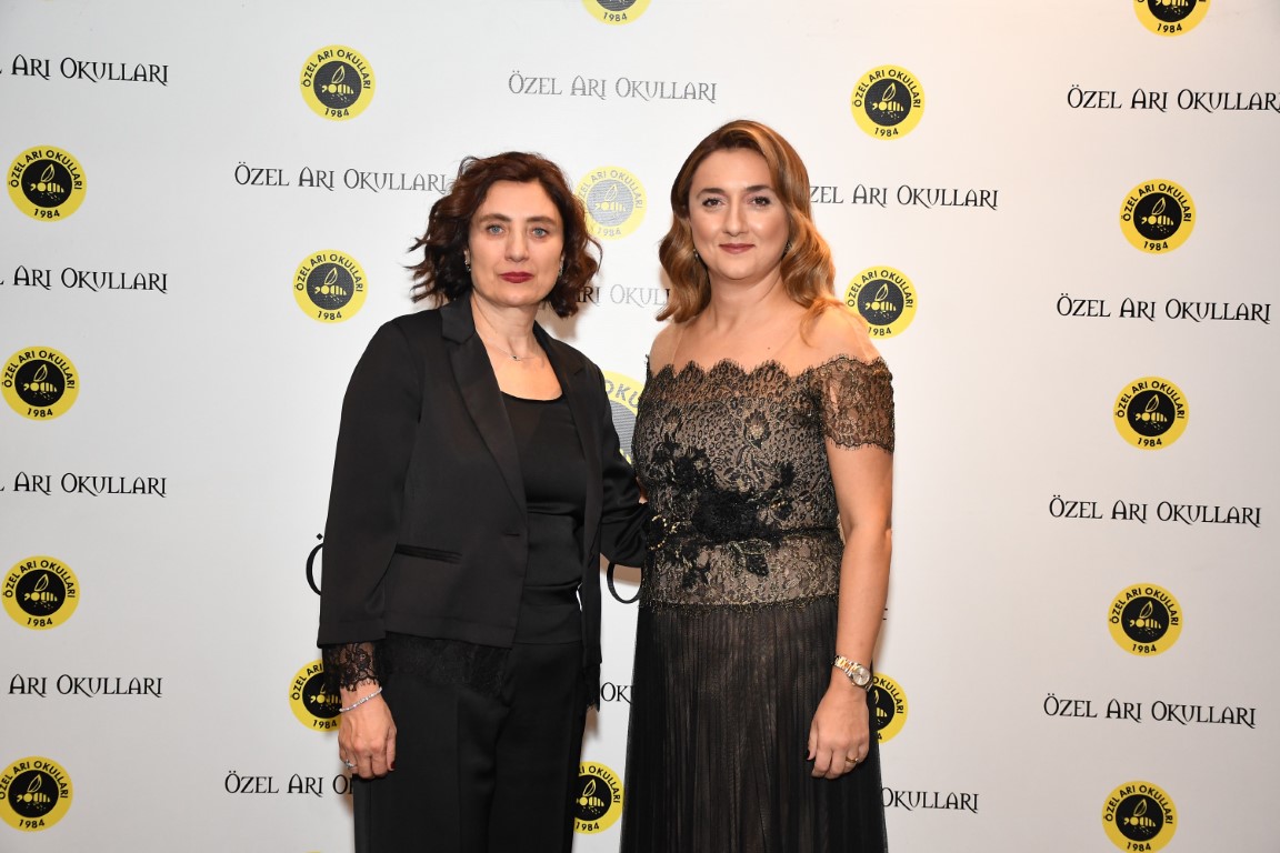 Özel Arı Okulları’ndan Öğretmenler Günü’ne coşkulu kutlama