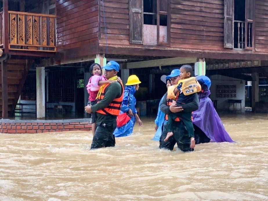 Tayland'ın güneyini sel vurdu: 2 ölü