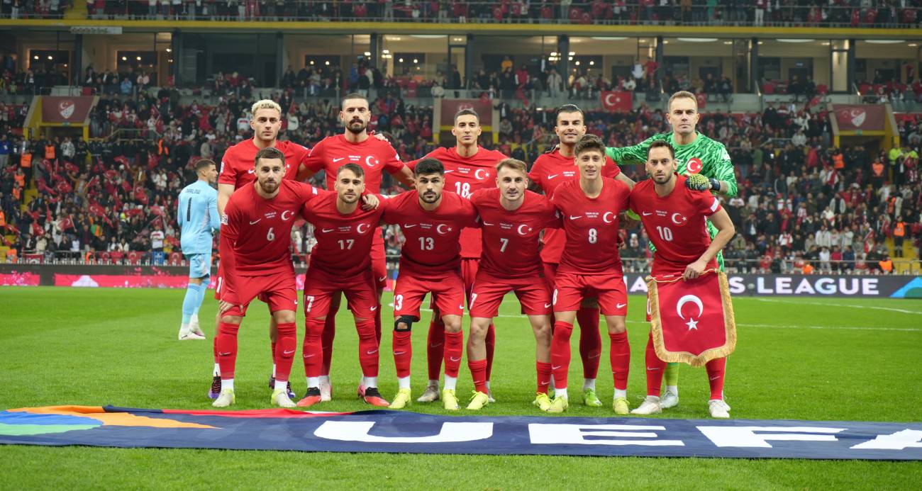 A Milli Futbol Takımı, Uluslararası Futbol Federasyonları Birliği (FIFA) tarafından açıklanan Kasım ayı dünya sıralamasında 2 basamak gerileyerek 28. sıraya yerleşti.