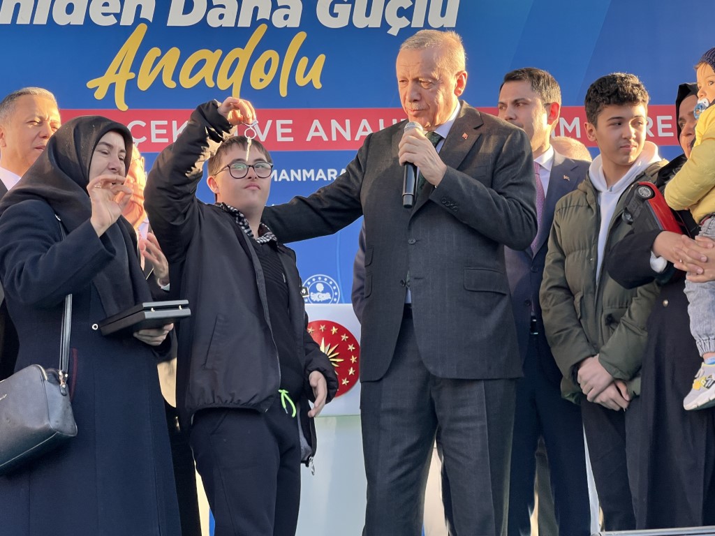 Cumhurbaşkanı Erdoğan’dan Özgür Özel’in sözlerine sert tepki