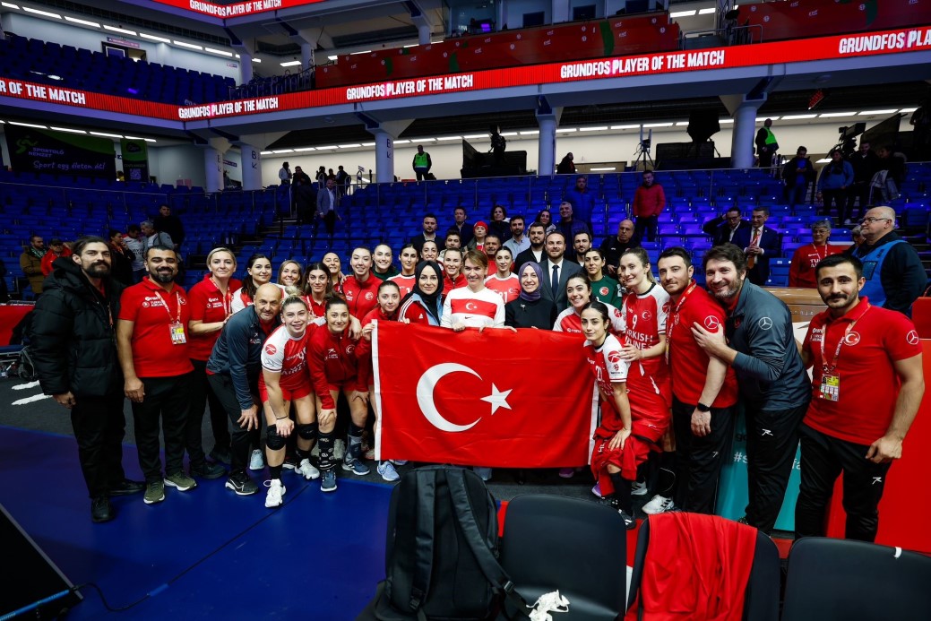 A Milli Kadın Hentbol Takımı, Avrupa Şampiyonası’nda ilk puanını aldı