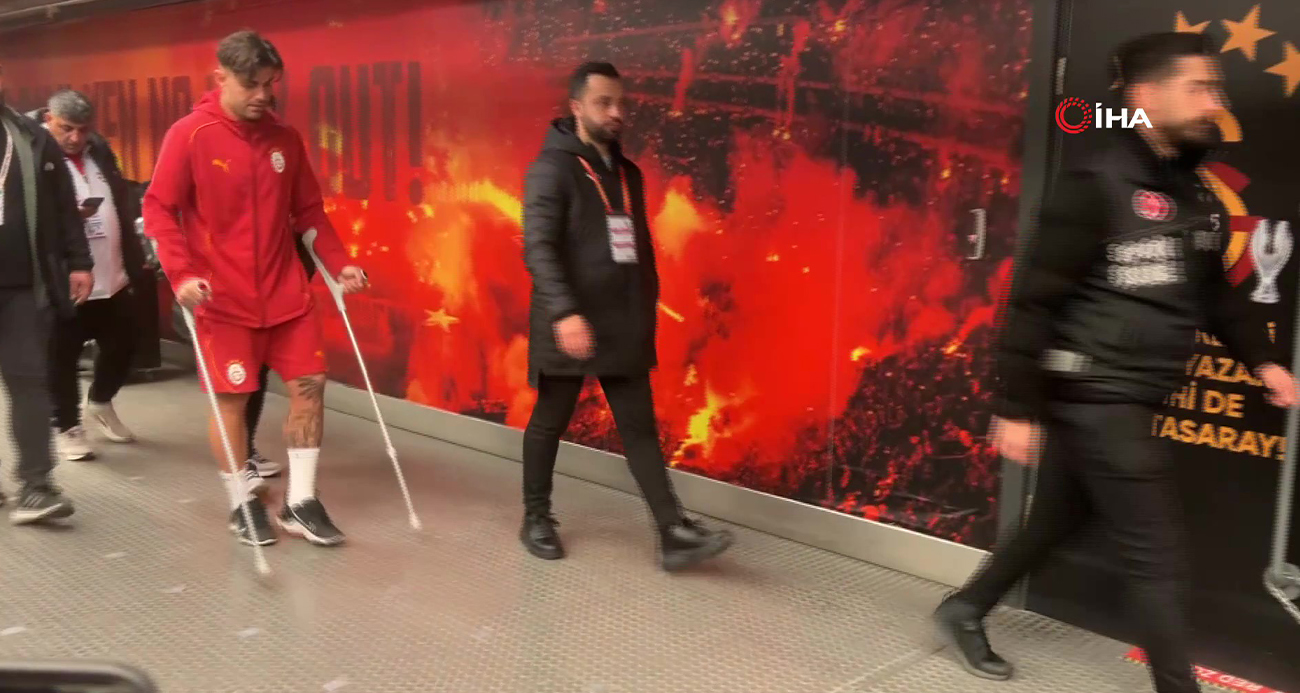 Abdülkerim Bardakcı stattan koltuk değnekleriyle ayrıldı