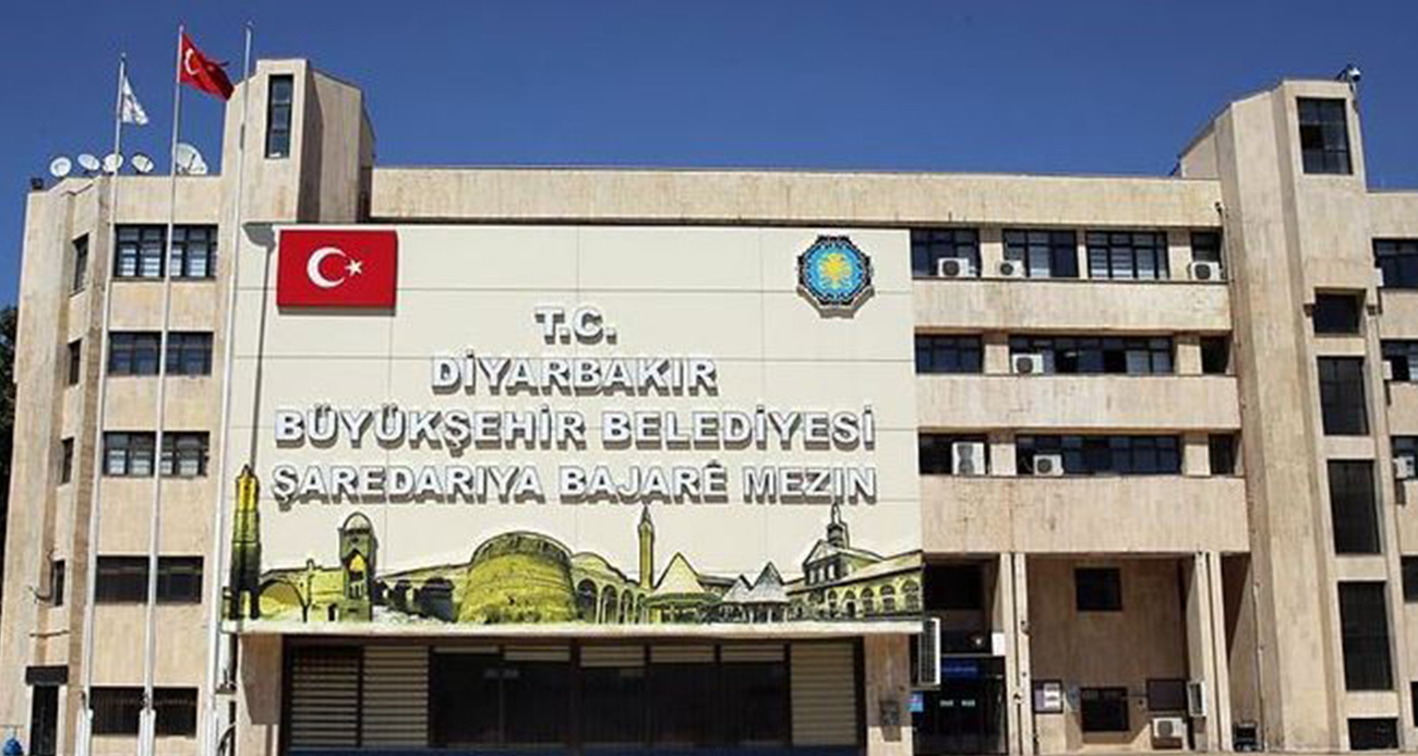 Diyarbakır Büyükşehir Belediyesinde personel kıyımı