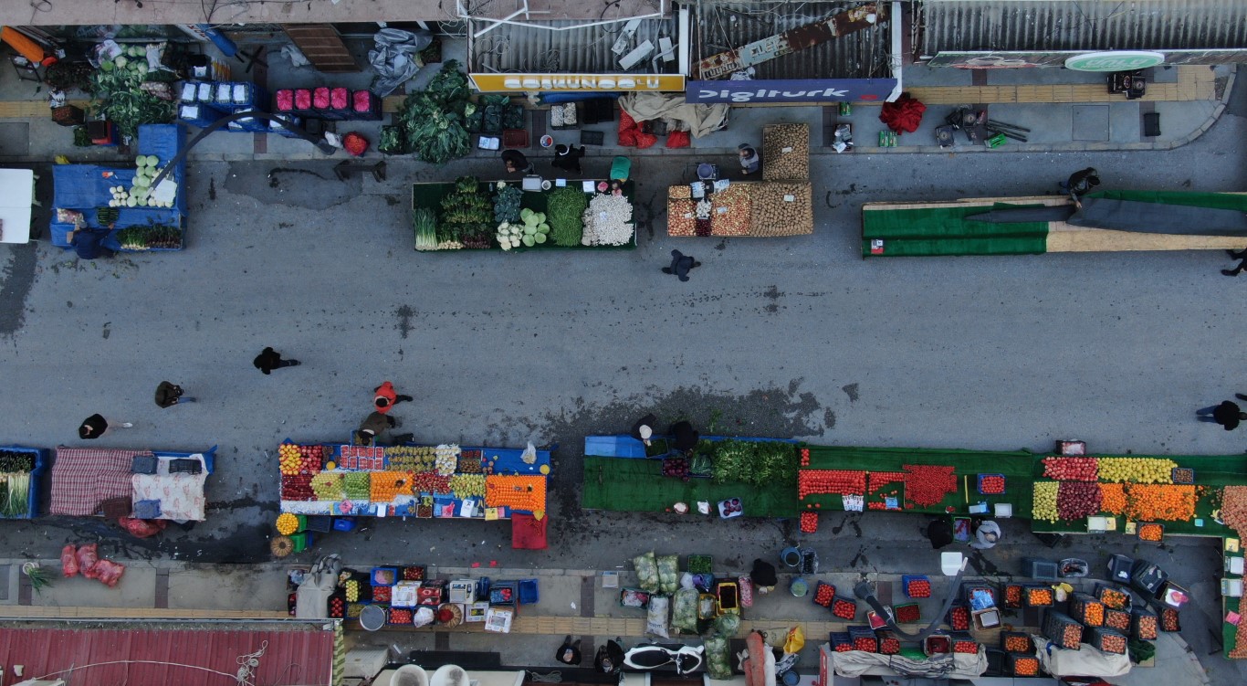 İzmir’deki bu pazar tarihi 1800’lü yıllara dayanan Türkiye’nin en büyük pazarı