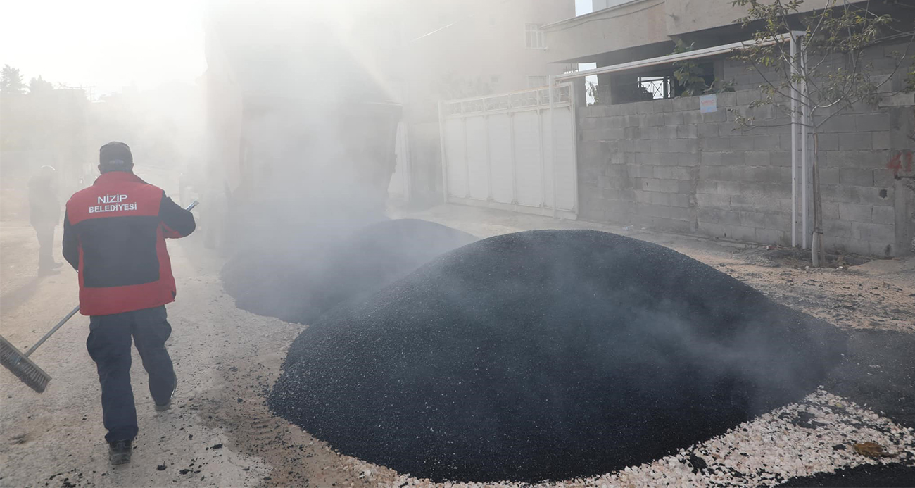 Nizip Belediyesi, merkez ve kırsalda çalışmaya devam ediyor