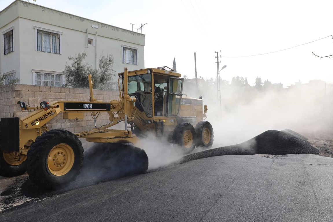 Nizip Belediyesi, merkez ve kırsalda çalışmaya devam ediyor