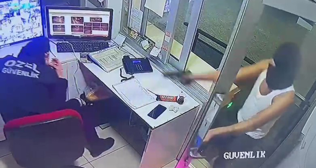 Kadın güvenlik görevlisinin yaşadığı dehşet anları kamerada