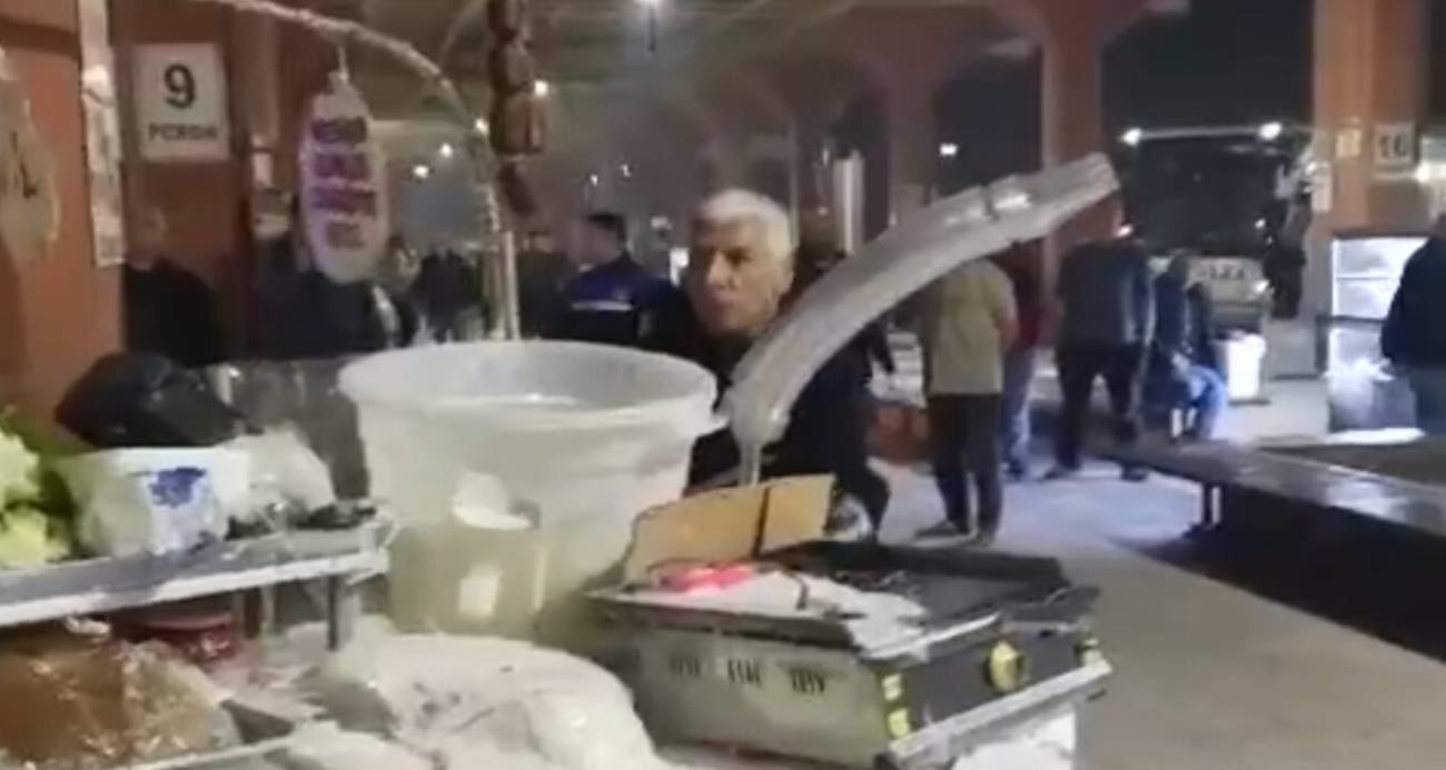 Tezgahına el konulan "Yılancı Osman" ortalığı birbirine kattı