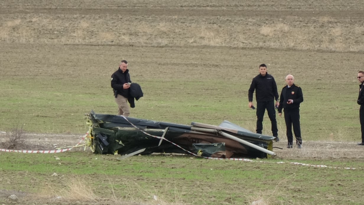 Isparta’da askeri helikopter düştü: 6 asker şehit oldu