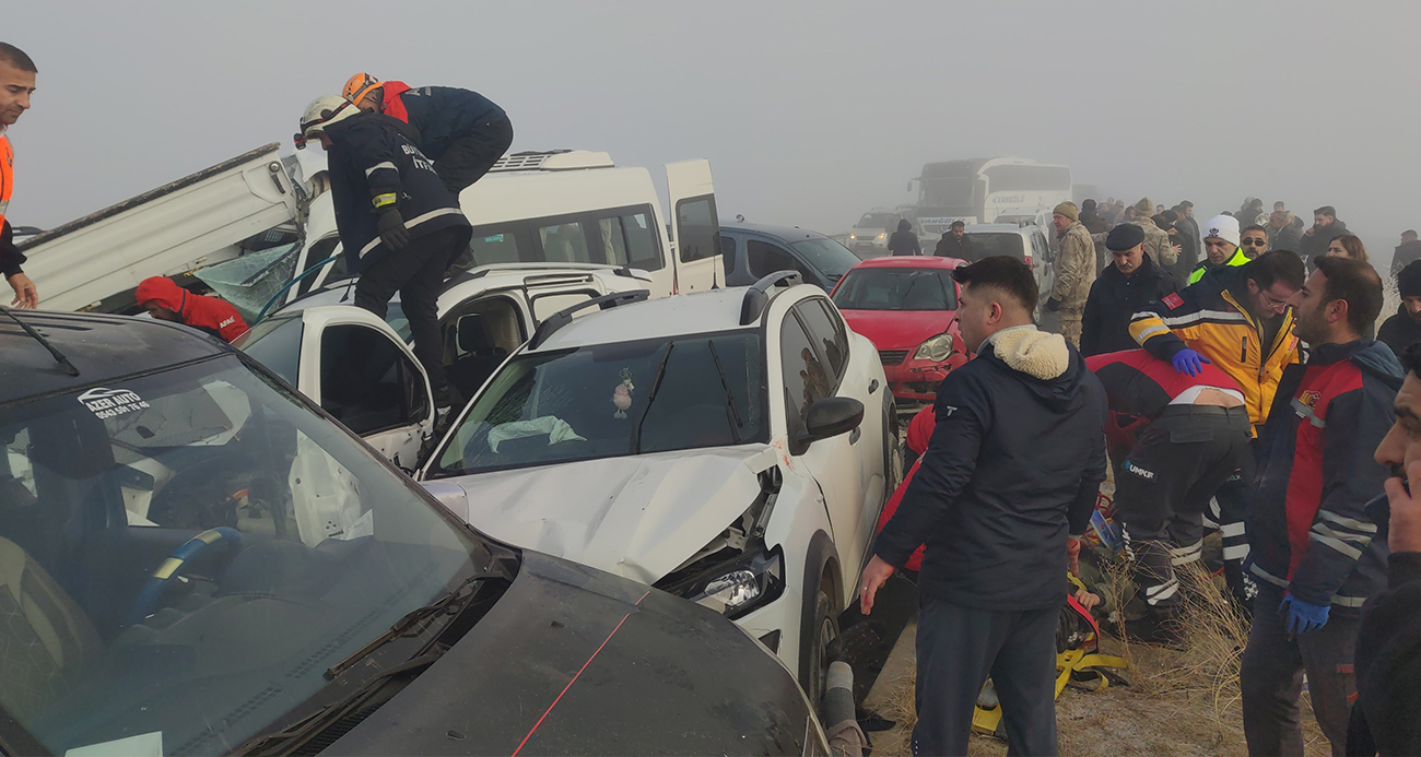 Van'da zincirleme kaza