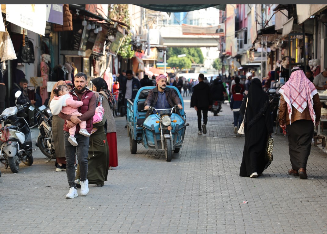 Cemile, Suriye’ye gidip babasının mezarını görmek istiyor