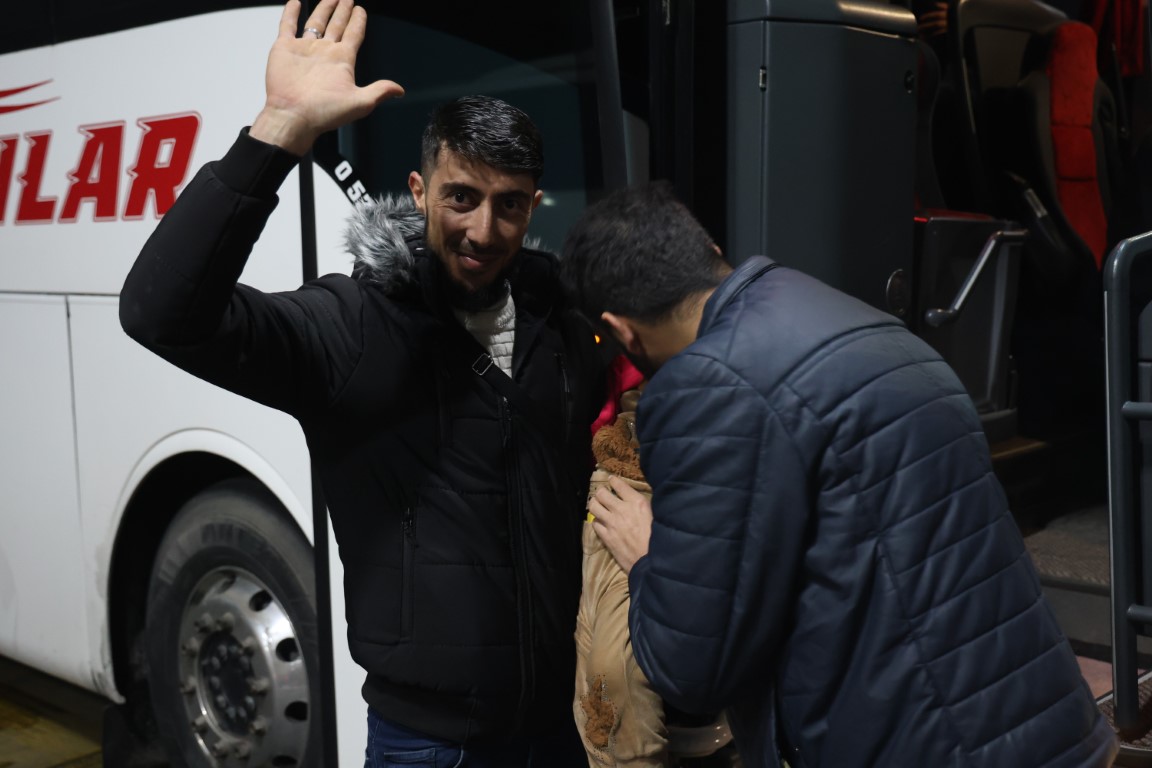 Elazığ’dan Suriye’ye dönüş başladı, ilk aile yola çıktı