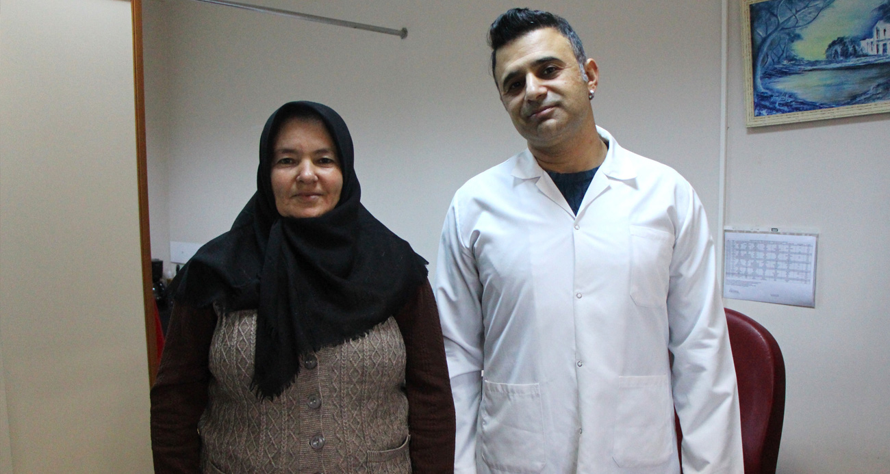 Ayağında yanma ve kaşıntıdan hastaneye başvurdu, 100 binde 1 görülen hastalıktan kurtuldu