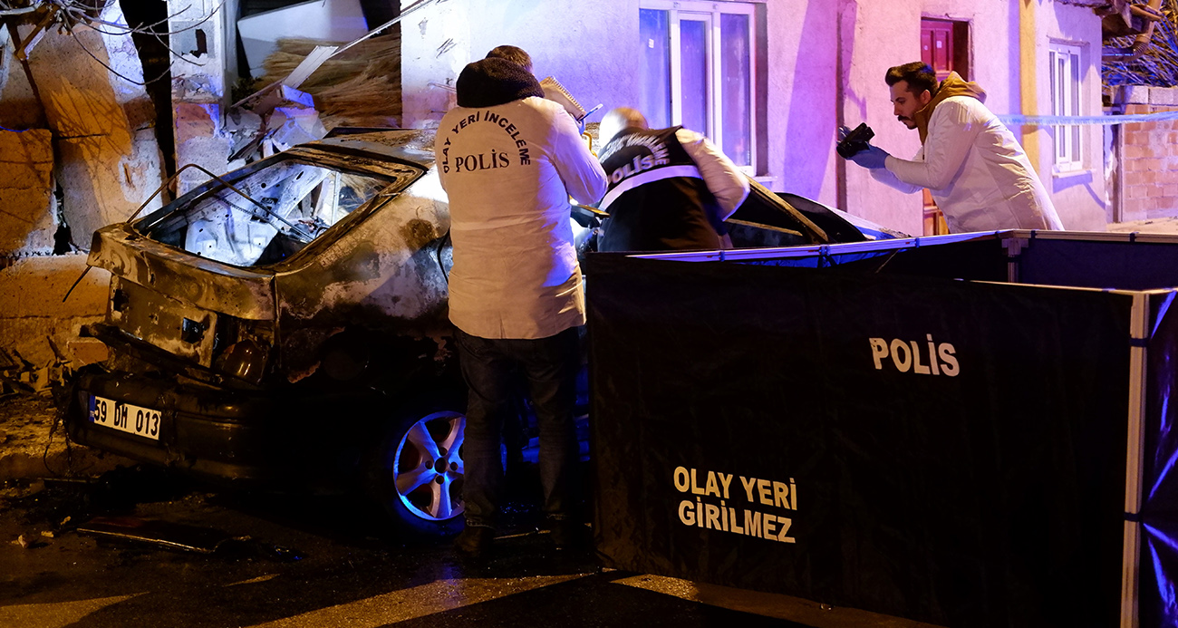 Edirne’de korkunç olay: Kaza sonrası alev alan otomobildeki 4 kişi yanarak öldü