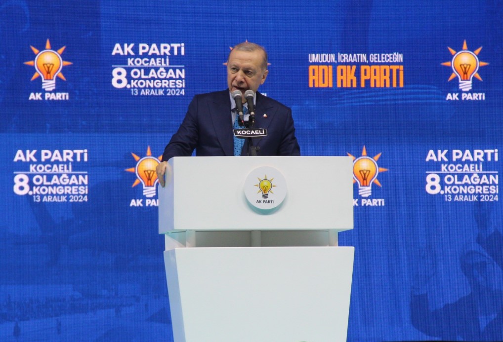 Cumhurbaşkanı Erdoğan: "Hak ve halk hesaba çekmeden biz kendimizi hesaba çekeceğiz"