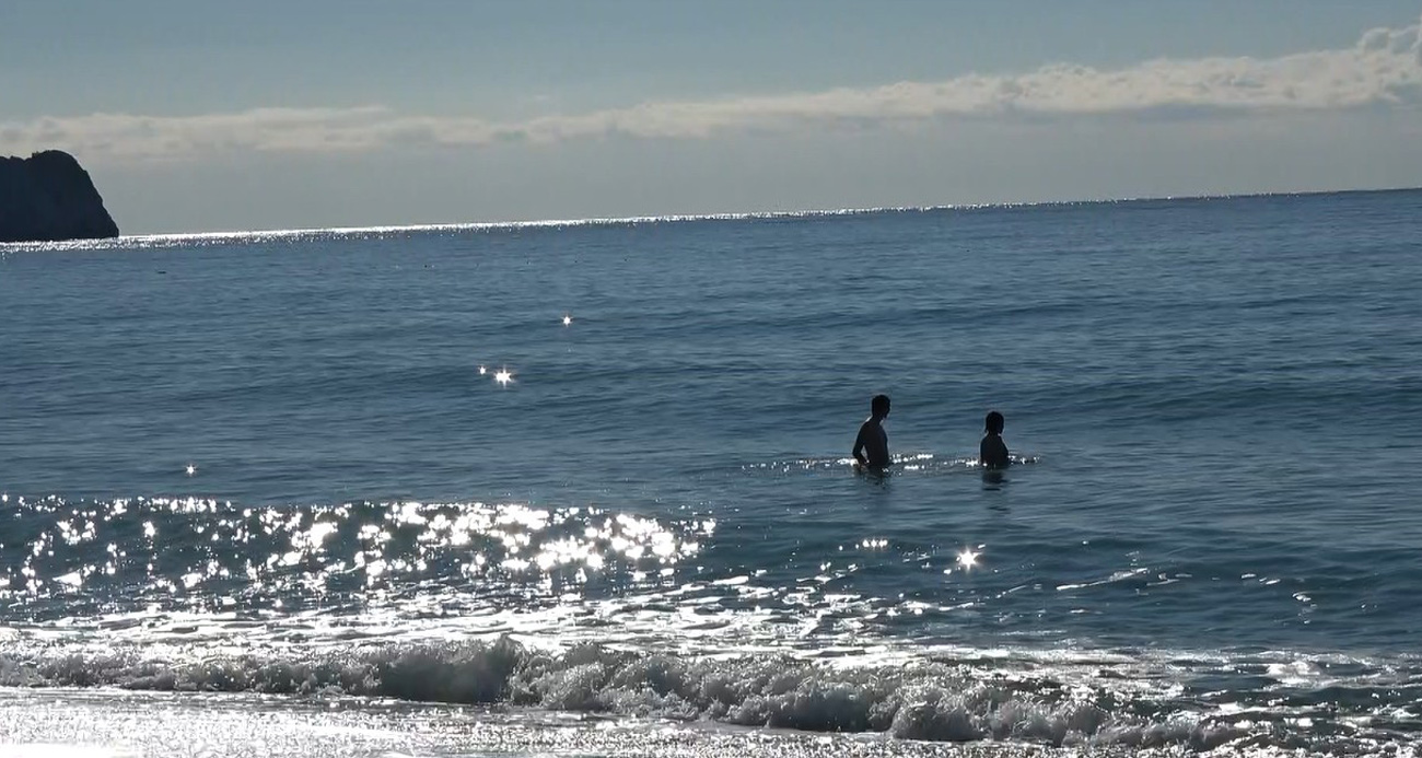 Alanya’da Aralık ayında deniz keyfi