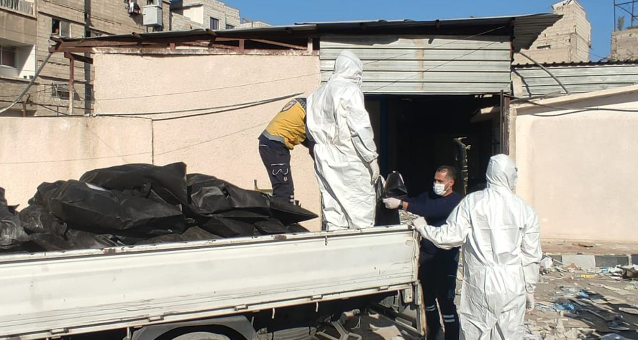 Şam'da İran ve Hizbullah tarafından kullanılan karargahta 20'den fazla ceset bulundu