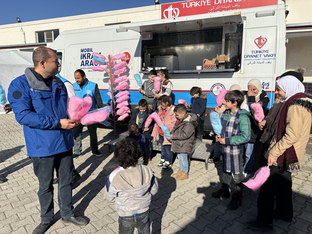 Suriyeli mülteciler vatanlarına dönmeye devam ediyor